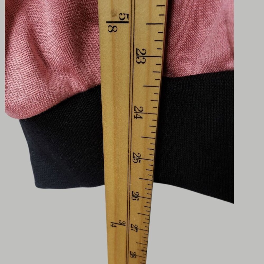 Cricket Lane Vtg Sweater With Black Embroidery & Faux Buttons Pink/black Large - Picture 6 of 10